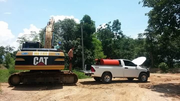 ถังน้ำมันโมบายติดรถกระบะ ใช้ไฟแบตเตอรี่ 12 v และปั๊มน้ำมันใช้ไฟแบตเตอรี่ ถังน้ำมันโมบายติดรถกระบะ ใช้ไฟแบตเตอรี่ 12 v และปั๊มน้ำมันใช้ไฟแบตเตอรี่