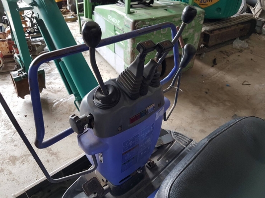 รถแบคโฮเก่าญี่ปุ่น KOMATSU PC10MR รถแบคโฮเก่าญี่ปุ่น KOMATSU PC10MR