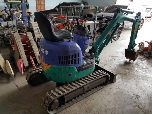 รถแบคโฮเก่าญี่ปุ่น KOMATSU PC10MR รถแบคโฮเก่าญี่ปุ่น KOMATSU PC10MR