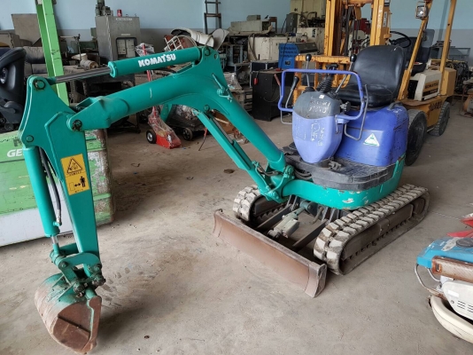 รถแบคโฮเก่าญี่ปุ่น KOMATSU PC10MR รถแบคโฮเก่าญี่ปุ่น KOMATSU PC10MR