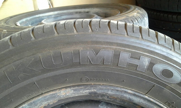 185/65R14 KUMHO ปี15 ชุด 4 เส้น tel. 081-427-3941 185/65R14 KUMHO ปี15 ชุด 4 เส้น tel. 081-427-3941
