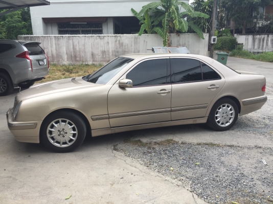 Benz E240 ELEGLANCE โฉม W210