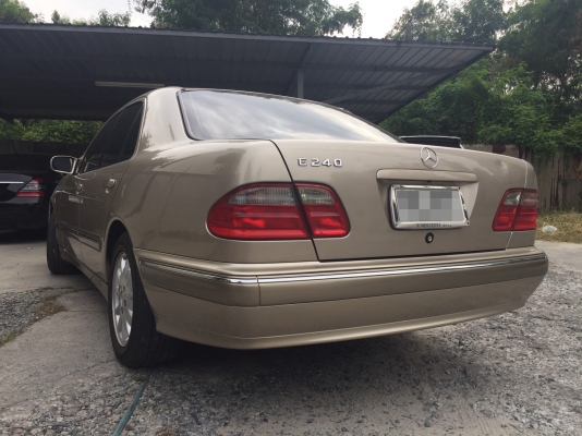 Benz E240 ELEGLANCE โฉม W210
