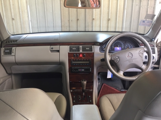 Benz E240 ELEGLANCE โฉม W210