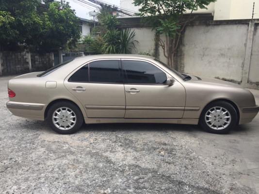 Benz E240 ELEGLANCE โฉม W210 Benz E240 ELEGLANCE โฉม W210