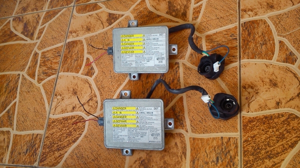 บัลลาส XENON ยี้ห้อ MITSUBISHI ELECTRIC แท้ จากญี่ปุ่น ใส่ หลอด D2R D2S