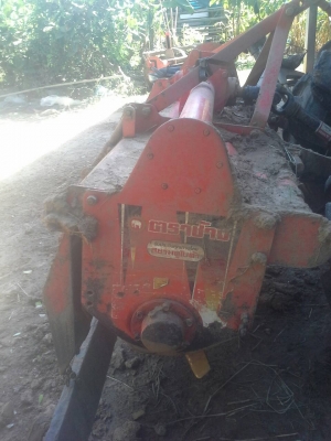 รถไถ 45 แรง   ปึ 53  เครื่องแห้งดี  พร้อมลุยงาน อุปกร  3 ชิ้น  ราคา  เบาฯฯ  265000  บาท    ดูรถ ที อ.โพนทอง จ.ร้อยเอ็ด   วันทูคอล 0986683479 dtac 0991751349 สิทธิ์ คับ