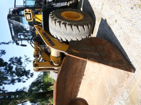 ขายรถตักล้อยาง KOMATSU รุ่น WA 380-6 สภาพสวยพร้อมใช้งาน