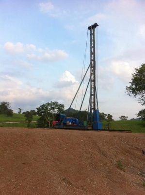 085-7666984ขายปั้นจั่นสามขาขนาดเล็กตอกเสาเข็มขนาด ไอ 15 ไอ18 เหลีย่ม 15- 18