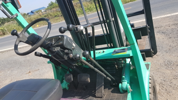 ขายด่วนรถยกMITSUBISHI-FG15-18ยก1.5ตันยกสูง4เมตรแผงงาสไลย์รถนอกเพิ่งนำเข้ามายังไม่เคยใช้งานในเมืองไทยเลย