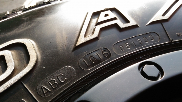 ขายล้อใหม่ MT-1 ขอบ 16 พร้อมยาง 265/75/16 ปี 16 สวยๆครับ ขายล้อใหม่ MT-1 ขอบ 16 พร้อมยาง 265/75/16 ปี 16 สวยๆครับ