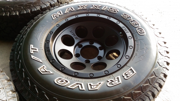 ขายล้อใหม่ MT-1 ขอบ 16 พร้อมยาง 265/75/16 ปี 16 สวยๆครับ ขายล้อใหม่ MT-1 ขอบ 16 พร้อมยาง 265/75/16 ปี 16 สวยๆครับ