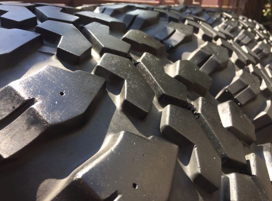 ยาง Mud Maxxis 265 75 16 ปลายปี15 ดอกเต็ม ใช้ยาว ราคาไม่แพง