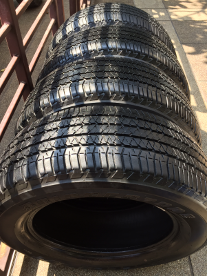 ยาง Bridgestone 265 60 18 สิ้นปี14 ดอกเต็ม ใช้ยาว ราคาไม่แพง
