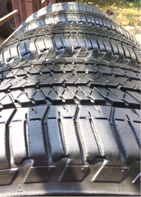 ยาง Bridgestone 265 60 18 สิ้นปี14 ดอกเต็ม ใช้ยาว ราคาไม่แพง