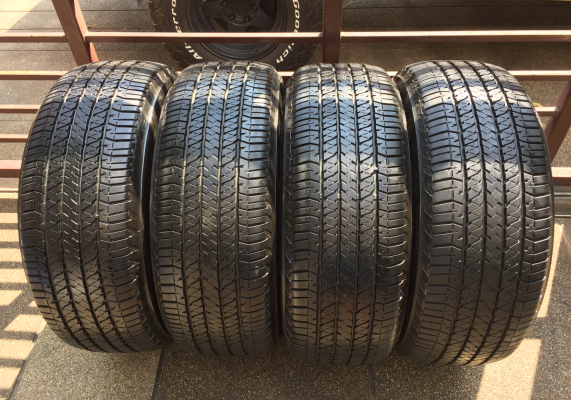 ยาง Bridgestone 265 60 18 สิ้นปี14 ดอกเต็ม ใช้ยาว ราคาไม่แพง