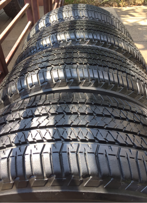 ยาง Bridgestone 265 60 18 สิ้นปี14 ดอกเต็ม ใช้ยาว ราคาไม่แพง