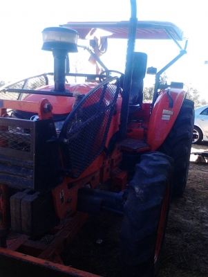 รถไถ  M 7040  ปี 53   อุปกร มี ผานหน้า  ผานหลัง  + ผาน 3 +เครืองปลูกอ้อย   ช.ม  3000  ราคาขาย  440000 บาท  สอบถามที  วันทูคอล 0986683479 dtac 0991751349 สิทธิ์ คับ