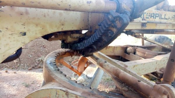 ขายด่วนรถเกรดเดอร์CAT12Eสภาพพร้อมใช้ราคาถูกสุดๆโทรไอดี0843923995