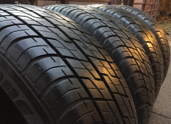 ยาง Bridgestone 215 65 15 ปี15 ดอกเต็ม ไม่มีปะ ราคาไม่แพง ยาง Bridgestone 215 65 15 ปี15 ดอกเต็ม ไม่มีปะ ราคาไม่แพง