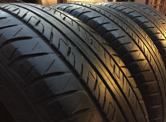 ยาง Dunlop 255 70 15 ปี14 ดอกเยอะ ไม่มีปะ ราคาไม่แพง ยาง Dunlop 255 70 15 ปี14 ดอกเยอะ ไม่มีปะ ราคาไม่แพง