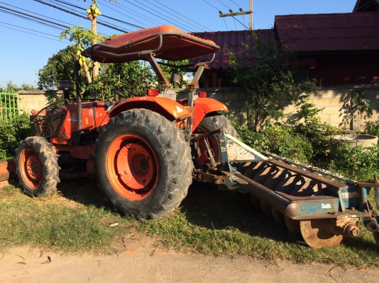 ขายkubota m7040พร้อมผาน6 เล่มทะเบียนพร้อมโอน