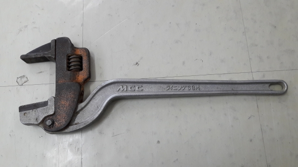 ขายคอม้าขาเดี่ยว MCC MADE IN JAPAN.มือวองสภาพดีปากกว้าง3"-4"