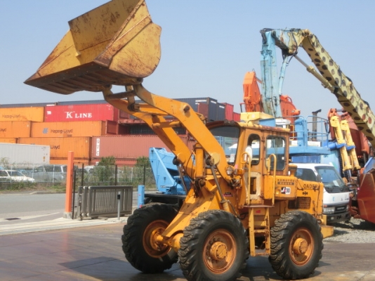 ขาย รถตัก ยี่ห้อ Komatsu รุ่น JH30B ขาย รถตัก ยี่ห้อ Komatsu รุ่น JH30B