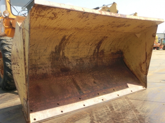 ขาย รถตัก ยี่ห้อ Komatsu รุ่น JH30B ขาย รถตัก ยี่ห้อ Komatsu รุ่น JH30B