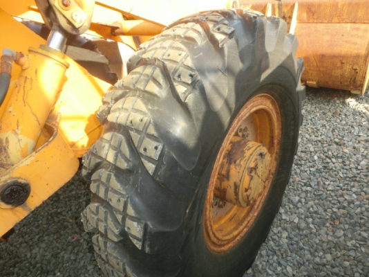 ขาย รถตัก ยี่ห้อ Komatsu รุ่น JH30B ขาย รถตัก ยี่ห้อ Komatsu รุ่น JH30B