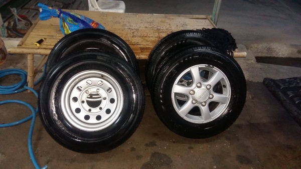 ขายล้อแม็กพร้อมล้อผ่า