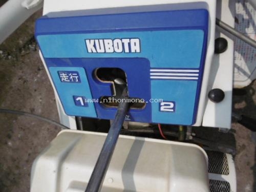 ราคาพิเศษ!! เพียง12,000 บาท รถเกี่ยวข้าวเดินตามKUBOTA  RA30Z รหัสสินค้า : 80903626  www.nihonmono.com