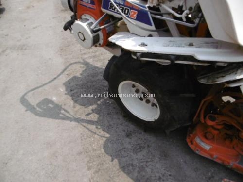 ราคาพิเศษ!! เพียง12,000 บาท รถเกี่ยวข้าวเดินตามKUBOTA  RA30Z รหัสสินค้า : 80903626  www.nihonmono.com