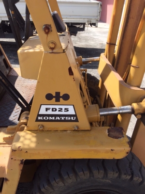 รถยก Komatsu FD25-7 เก่านอก