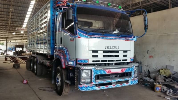 ขายสิบล้อ Isuzu เครื่อง 360 แรง ปี 57 ดัมพ์คอกเกษตร มีระบบลากพ่วง ทะเบียนพร้อม ขายสิบล้อ Isuzu เครื่อง 360 แรง ปี 57 ดัมพ์คอกเกษตร มีระบบลากพ่วง ทะเบียนพร้อม