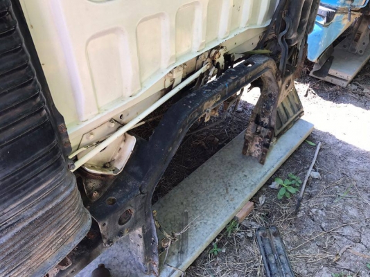 ขายหัวเก๋ง MITSUBISHI FUSO  3ใบปัด นำเข้าจากญึ่ปุ่น ราคาถูกๆ สนใจติดต่อ 081-948-5494