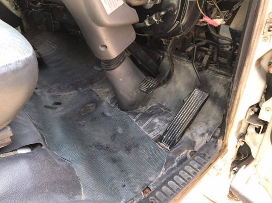 ขายหัวเก๋งรถบรรทุก 6 ล้อ NISSAN PU41T4 นำเข้าจากญี่ปุ่น พร้อมใช้ สนใจติดต่อ 081-9485494