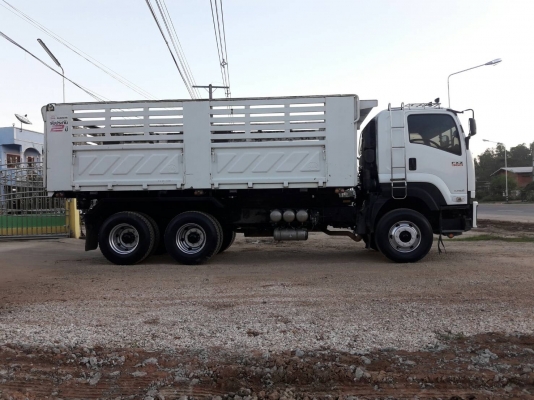 ขายรถสิบล้อแม่เดี่ยว Isuzu เครื่อง 360 แรง ปี 56 กระบะดัมพ์สามมิตร มีระบบลากพ่วง ทะเบียนพร้อม