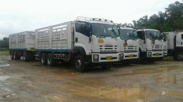 ขายรถพ่วงไม่ดั้ม 22 ล้อ แม่-ลูก กระบะเหล็กคอกเกษตร รถสวย พ  ร้อมใช้ ISUZU 360 ปี.53 มี 9 พ่วง   ราคา.2250000 ต่อรอง สนใจโทร.ID...0813531946