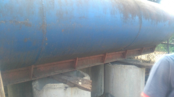 ขายด่วนนน ถังน้ำมัน6000ลิตร มีกากน้ำตาลค้างอยุ่20\% ยาว 4เมตร20กว้างเมตร80สูงเมตร2๐