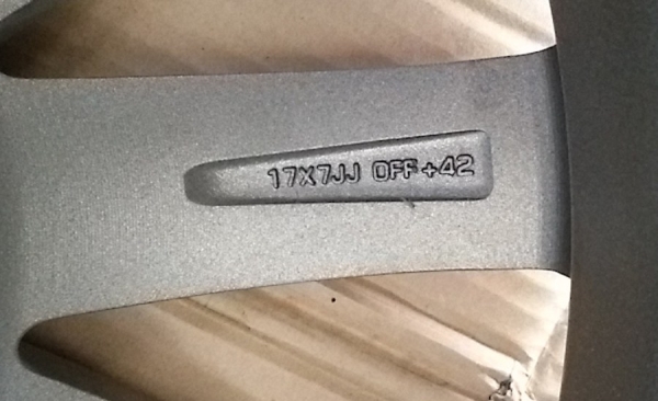 ล้อ Vernerdi แท้ 17 5/114.3 ขายแล้ว ล้อ Vernerdi แท้ 17 5/114.3 ขายแล้ว