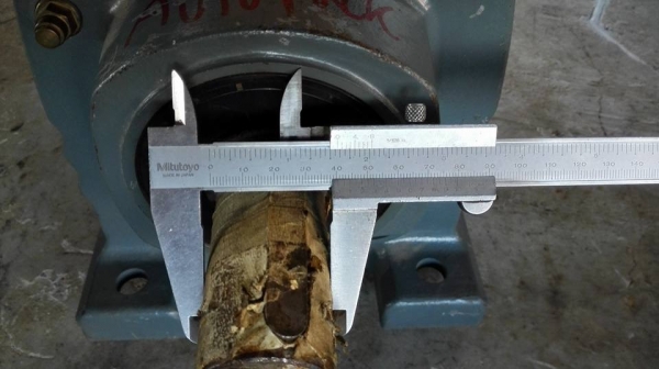 ** SOLD ** มอเตอร์เกียร์ Sew 3 HP มีเบรค ทด 1:45 (31rpm) 380V พร้อมใช้งาน ** SOLD ** มอเตอร์เกียร์ Sew 3 HP มีเบรค ทด 1:45 (31rpm) 380V พร้อมใช้งาน