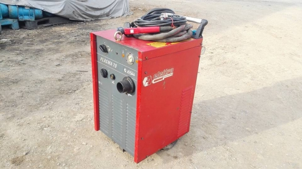** จัดส่งไปปราจีนครับ ** ตัดพลาสมาอิตาลี่ Elettro Plasma cut 70 ตัดหนา 25 มิล ไฟ 380V ของสดอุปกรณ์ครบพร้อมใช้