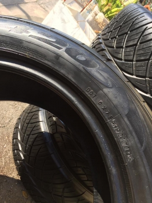 ขายยาง NITTO NT420S 265-50-20 ปี15 ดอกหนาจัด ไม่มีปะ ชุดละ 15,500 บาท