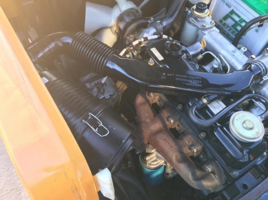 ขายรถตักยางพาราตักทะลายปาล์มตักขี้ยางตักยางถ้วยตักยางก้อน