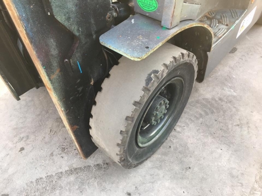 ขายรถตักยางพาราตักทะลายปาล์มตักขี้ยางตักยางถ้วยตักยางก้อน