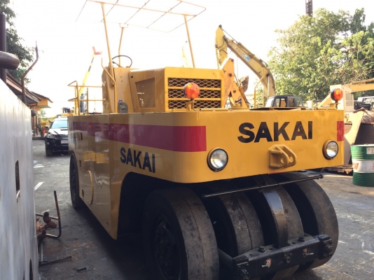 ขายด่วนรถบดล้อยาง9ล้อSAKAI TS7409 พร้อมใช้งานทุกระบบ เล่มทะเบียน