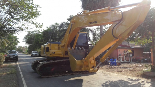 รถแบคโฮ Komatsu Pc 200-6 รถแบคโฮ Komatsu Pc 200-6