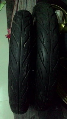 ล้อแม็กเดิมแท้ติดรถ MSX กับ MIO พร้อมยางเดิมๆ ครับ