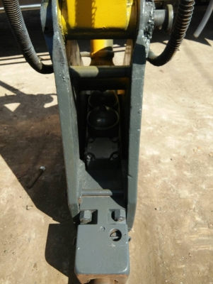 ขาย Komatsu Pc120-2พร้อใหัวเจาะฟูรูกาว่าตัวเดินรุ่น3 สภาพสวยพร้อมใช้ ต่อคุณอ๊อฟพิจิตร086-737-9991